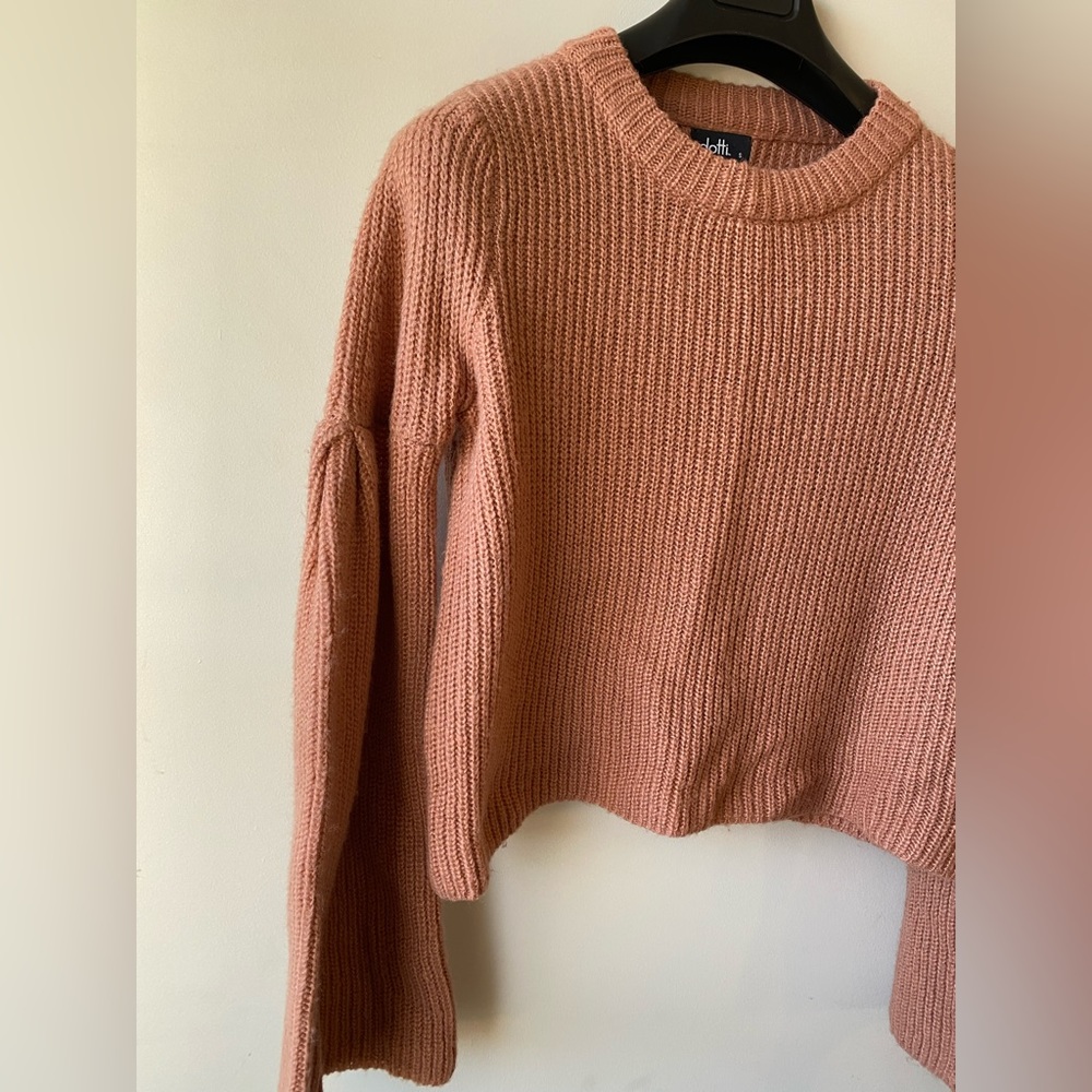Dotti knit crop top - Size small - bell sleeves// good condition - Picture 4 of 7